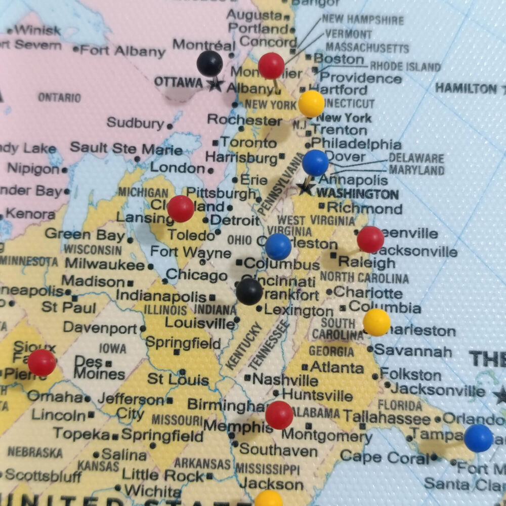 AuthaGraph Push Pin World Map – Colorful Edition USA Zoom